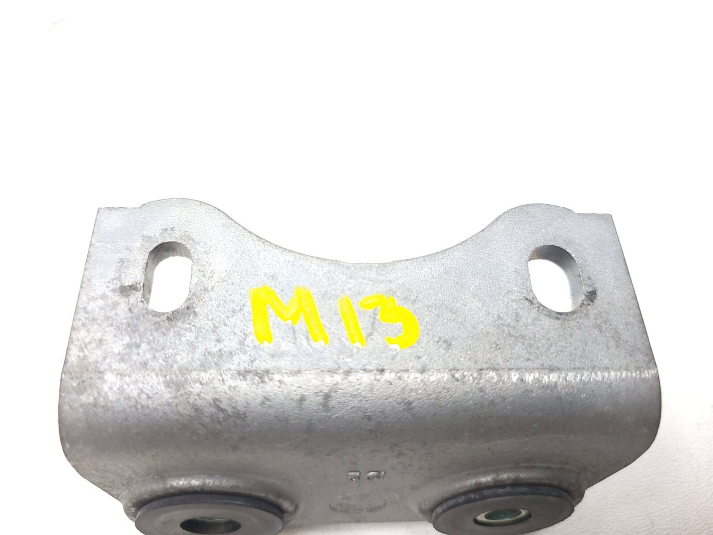 2014 - 2017 Yamaha Fz09 Fuel Tank Mount Stay Bracket OEM