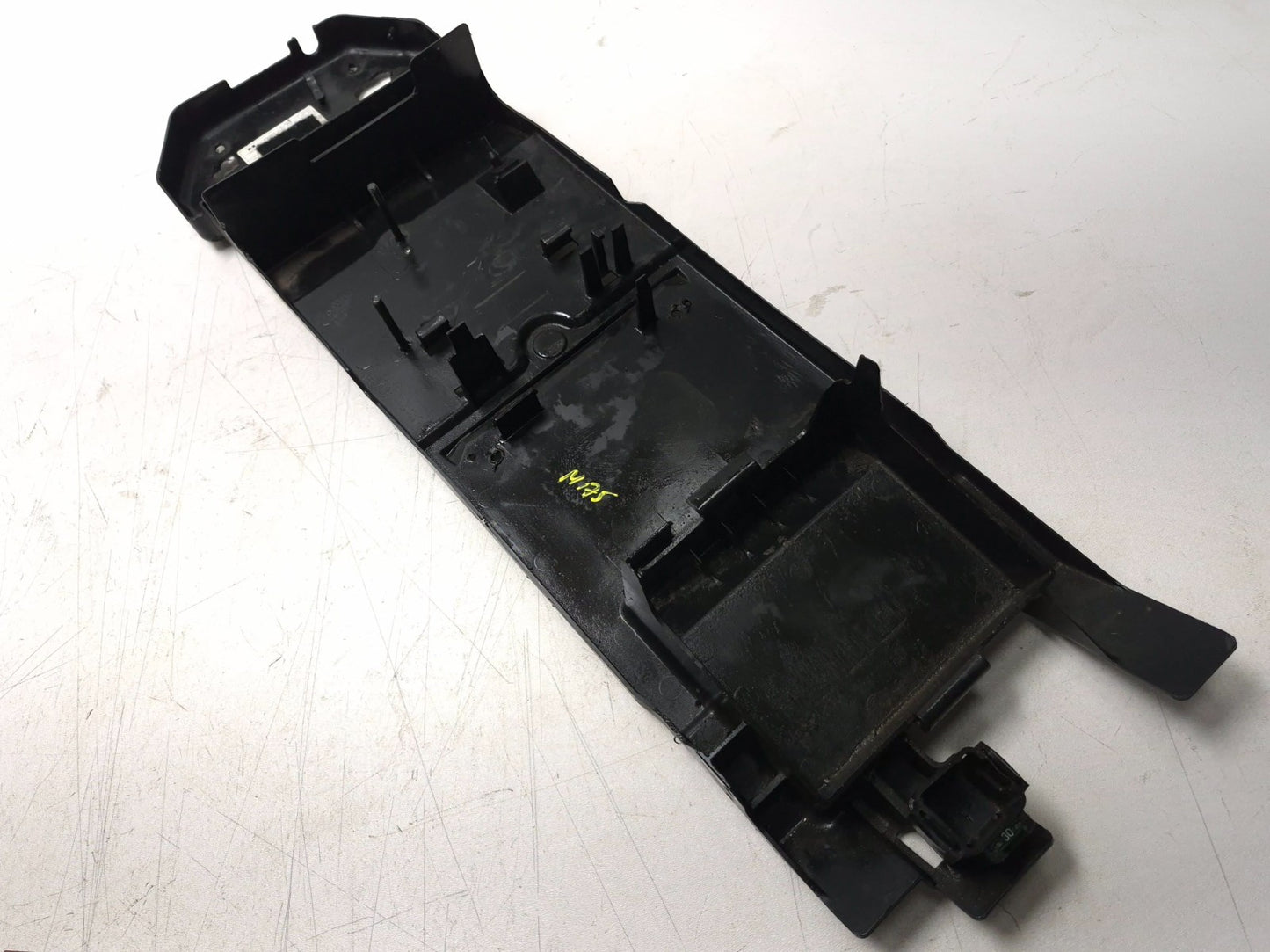 2005 Kawasaki Ninja Zx10r Rear Battery Tray Undertail Cover OEM