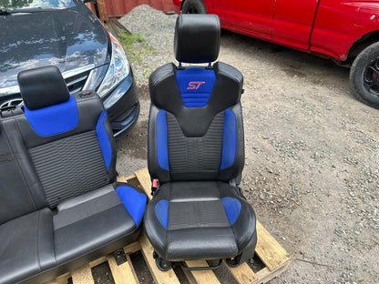 2013 Ford Focus St Seat Front & Rear Recaro OEM