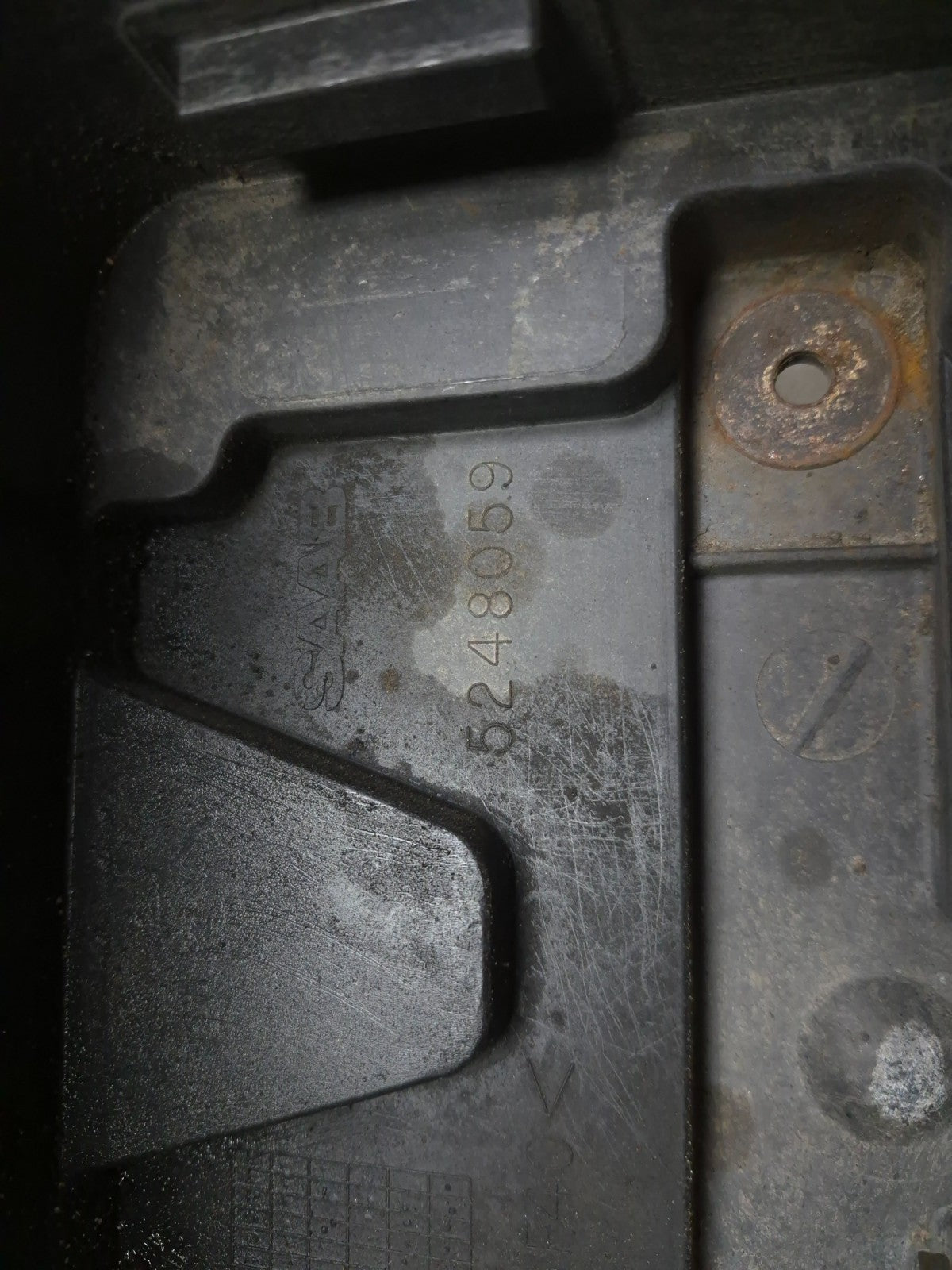 2007 Saab 9-5 Aero Battery Holder Box OEM