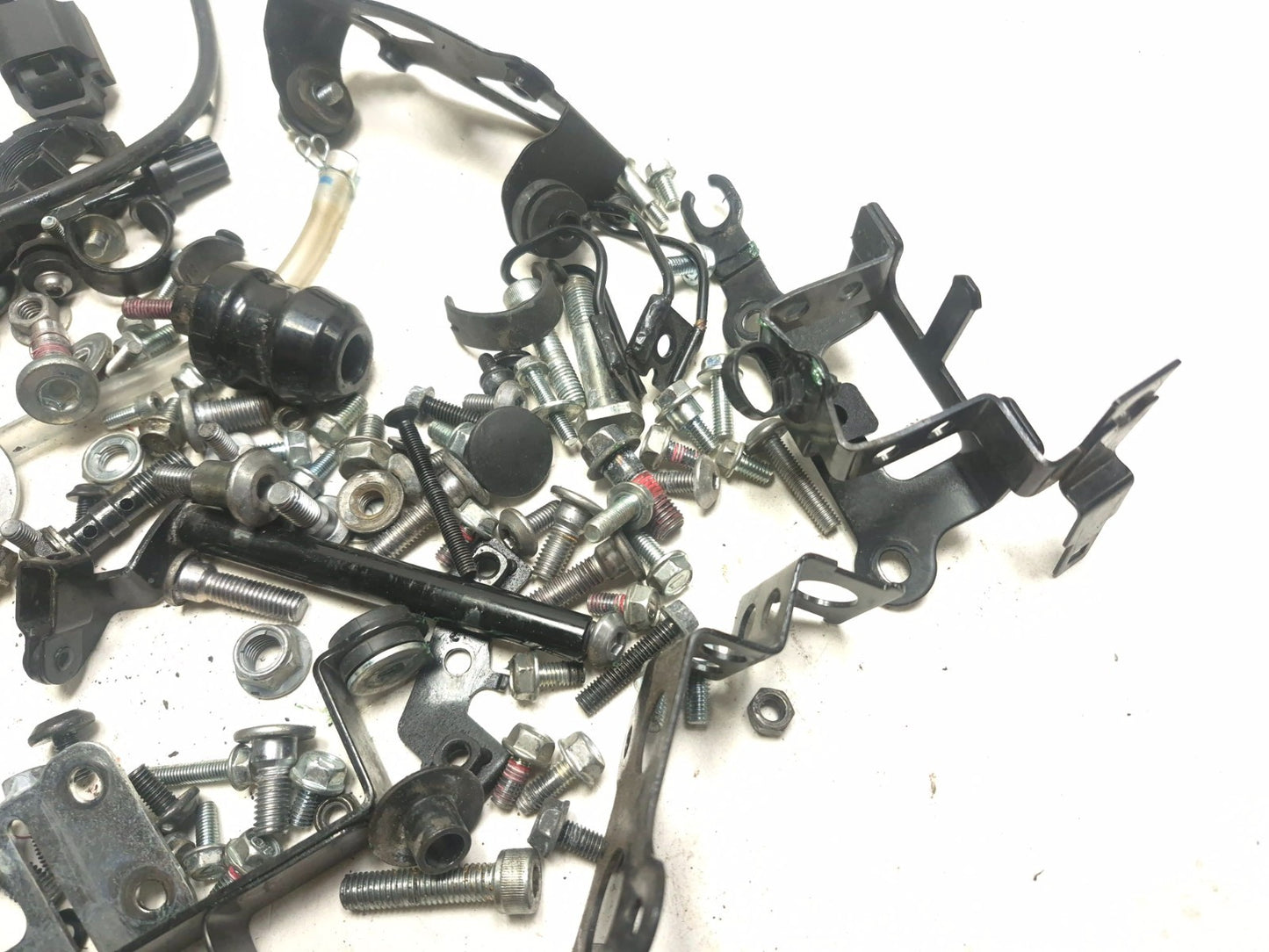 2022 Kawasaki Ninja Ex650 Misc Bolt & Hardware Bracket OEM