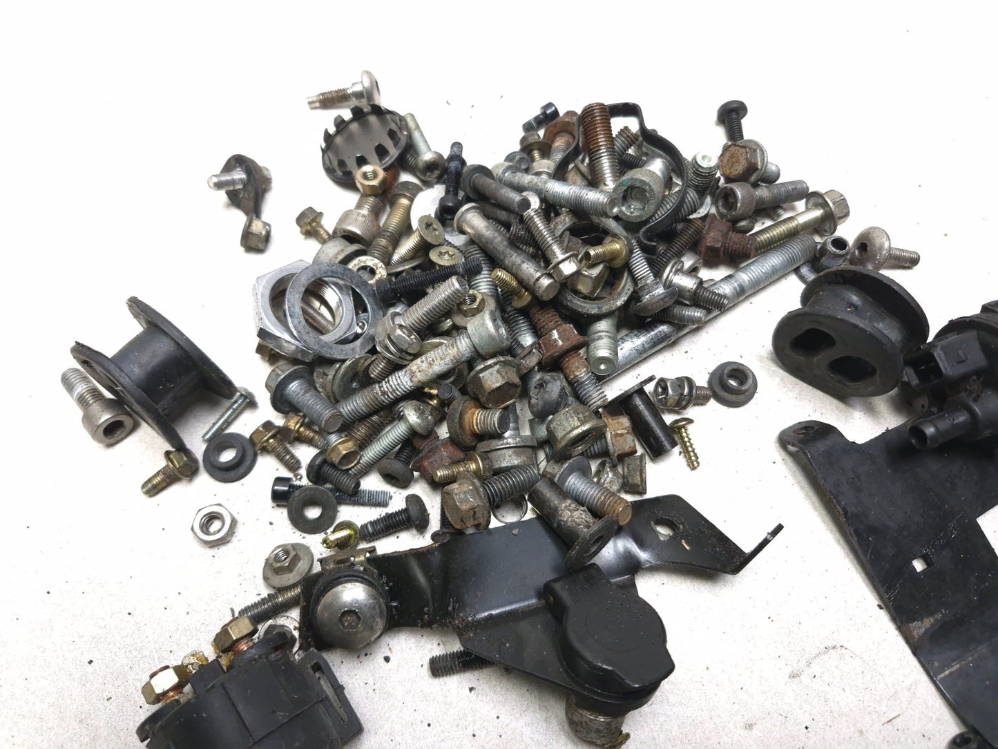 2000 Triumph Sprint St Misc Bolt & Hardware Bracket OEM