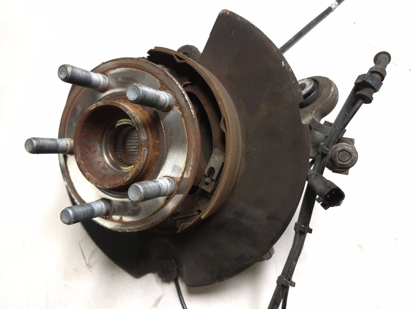 2020 Dodge Challenger 5.7l Rear Spindle Knuckle Wheel Hub Passenger Side OEM
