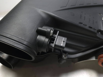 2011 BMW 750li Air Box Cleaner Filter Housing Left & Right OEM