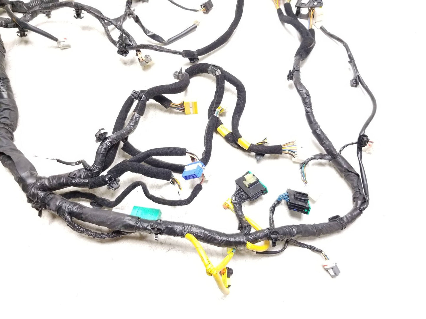 2014 - 2019 Kia Soul Dashboard Instrument Panel Wiring Harness OEM