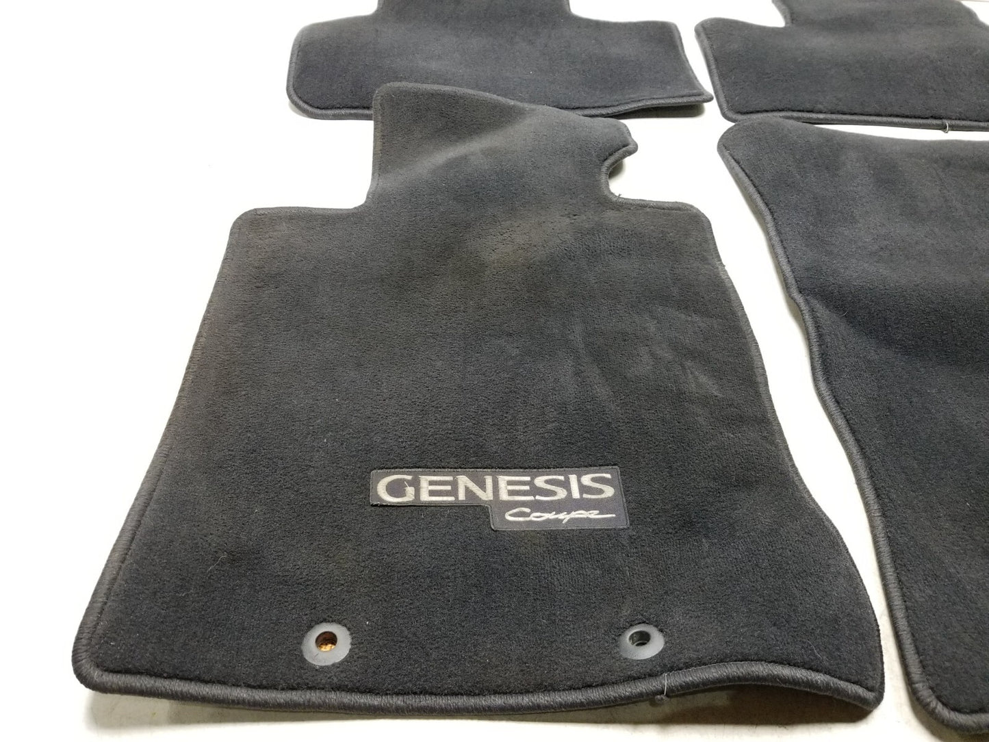 09 - 16 Hyundai Genesis Coupe Floor Mat Carpet 4pcs  OEM
