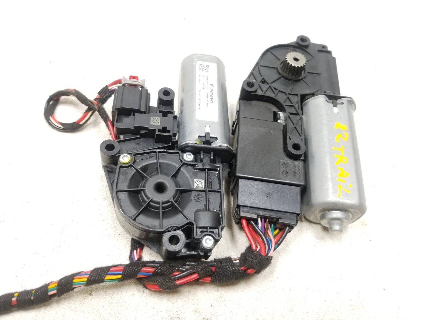2022 Chevrolet Trailblazer Sunroof Motor & Wire Harness 2pcs OEM