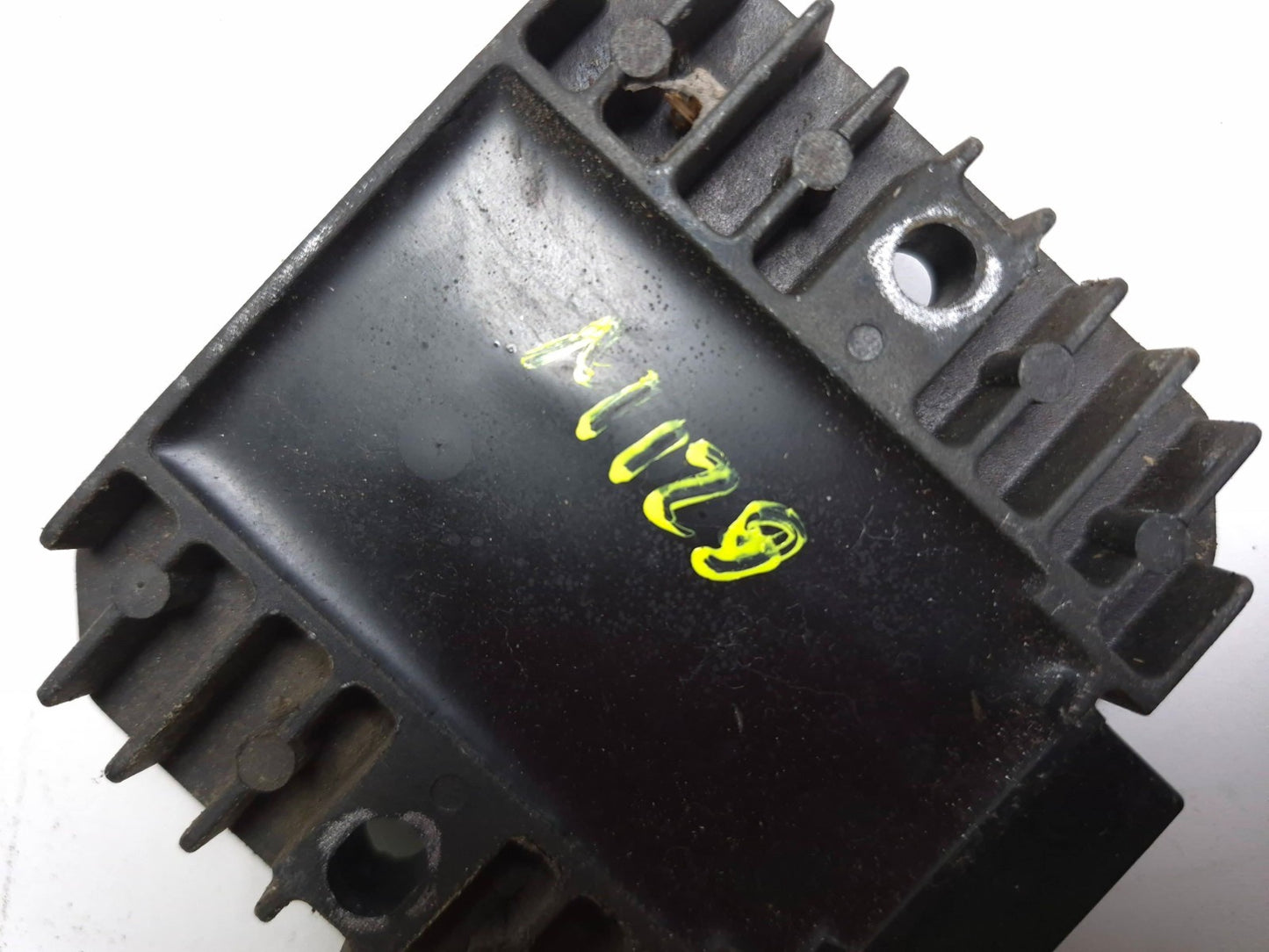 1998 Yamaha Yzf600r Regulator Voltage OEM