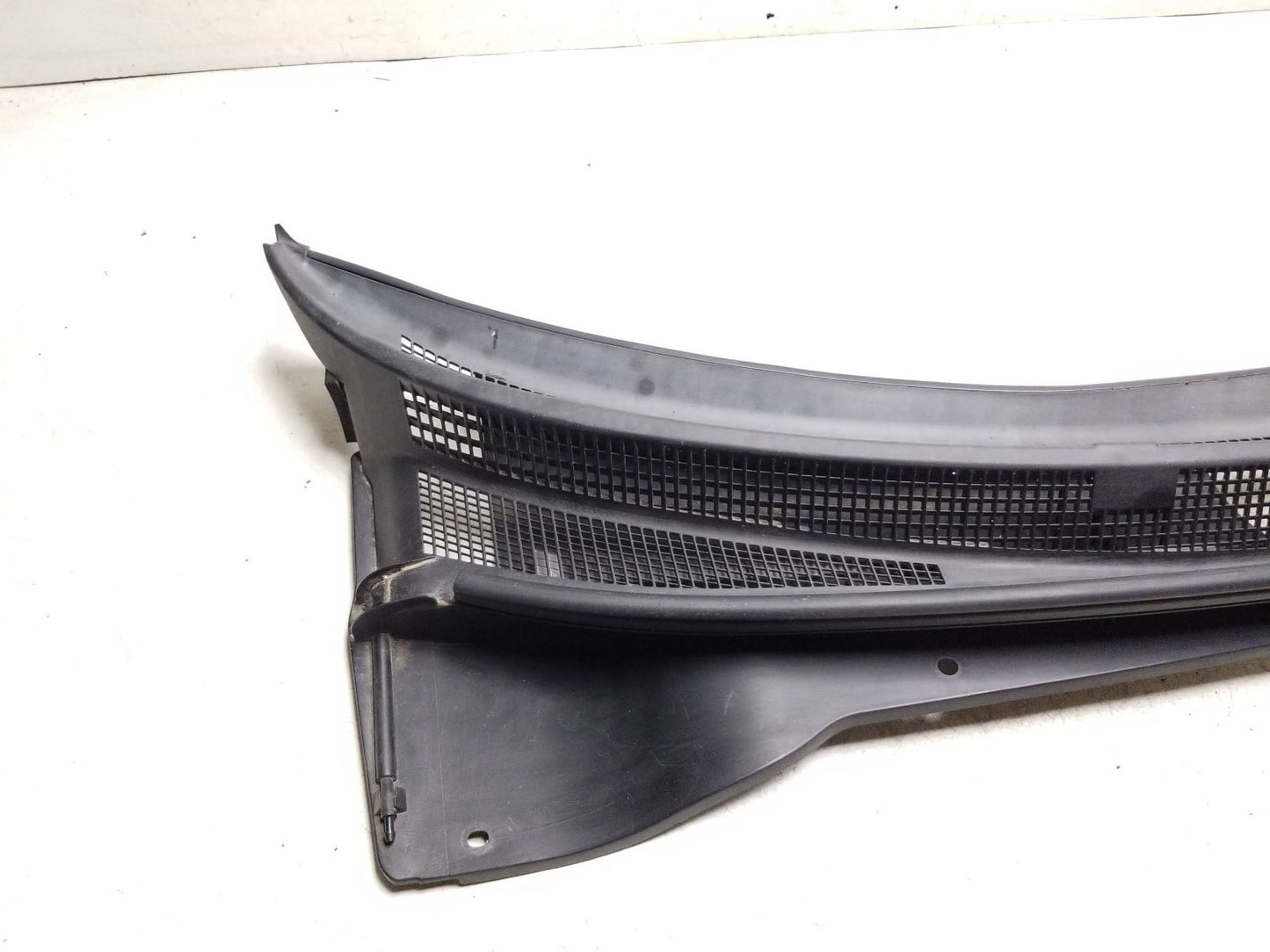 2014 - 2019 Kia Soul Front Windshield Wiper Cowl Trim OEM