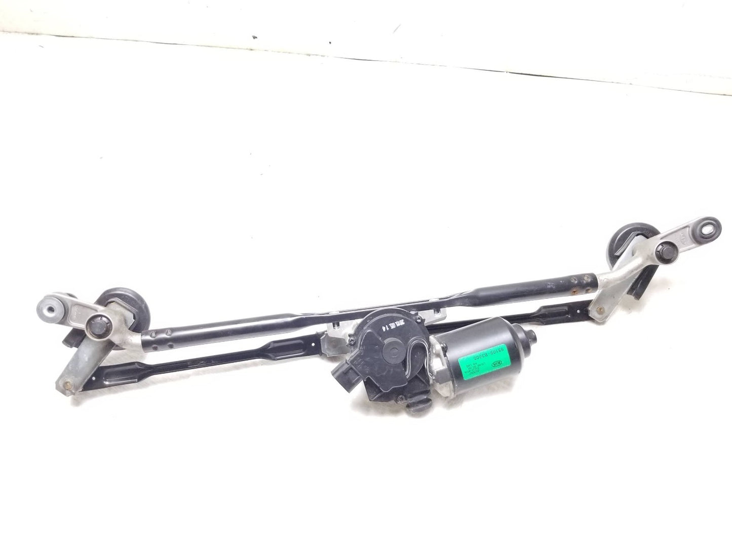 2014 - 2024 Kia Soul Windshield Wiper Motor W/ Linkage OEM