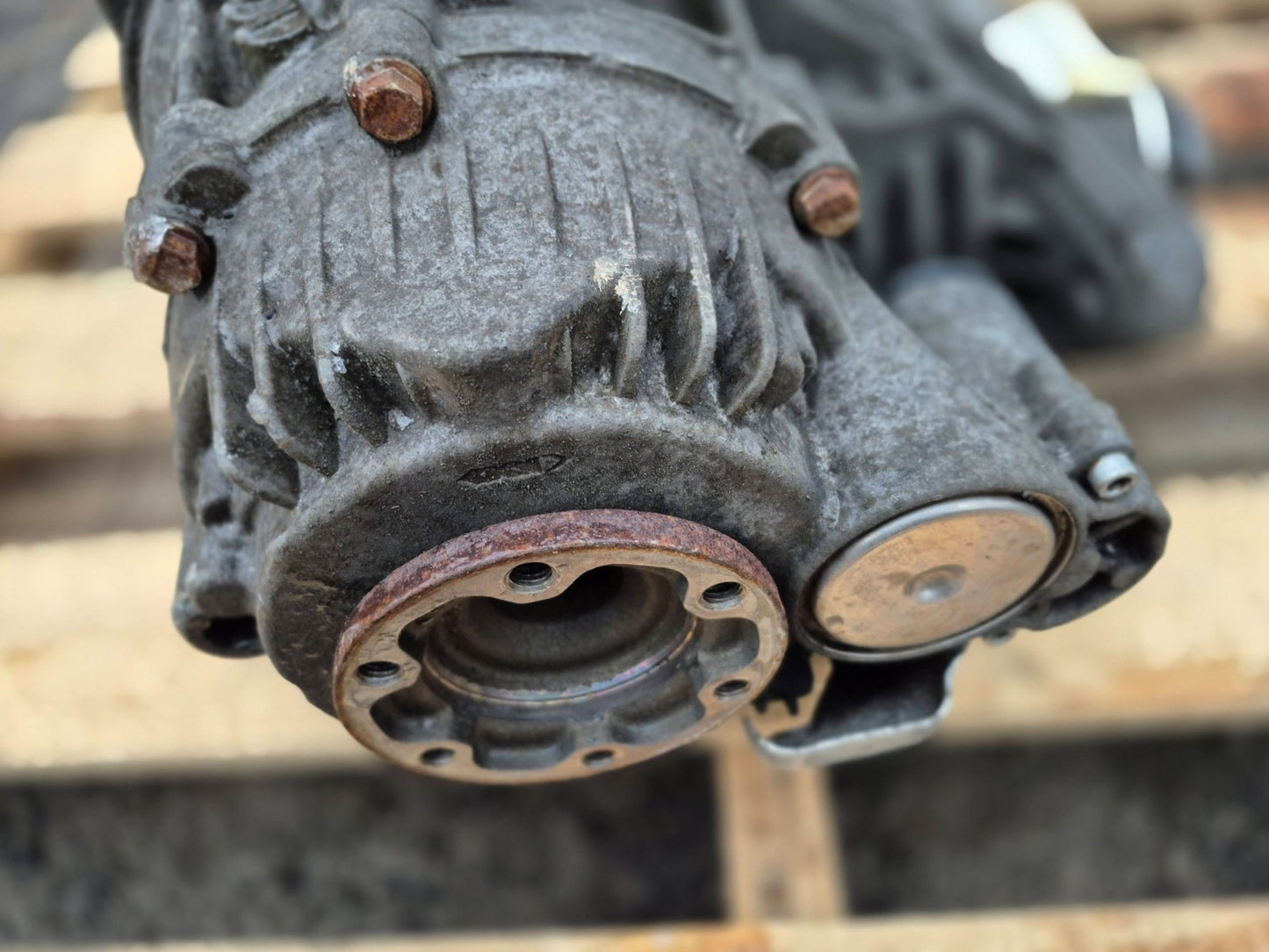 2008 BMW X6 Xdrive 50i Rear Differential Gear Carrier Assy OEM