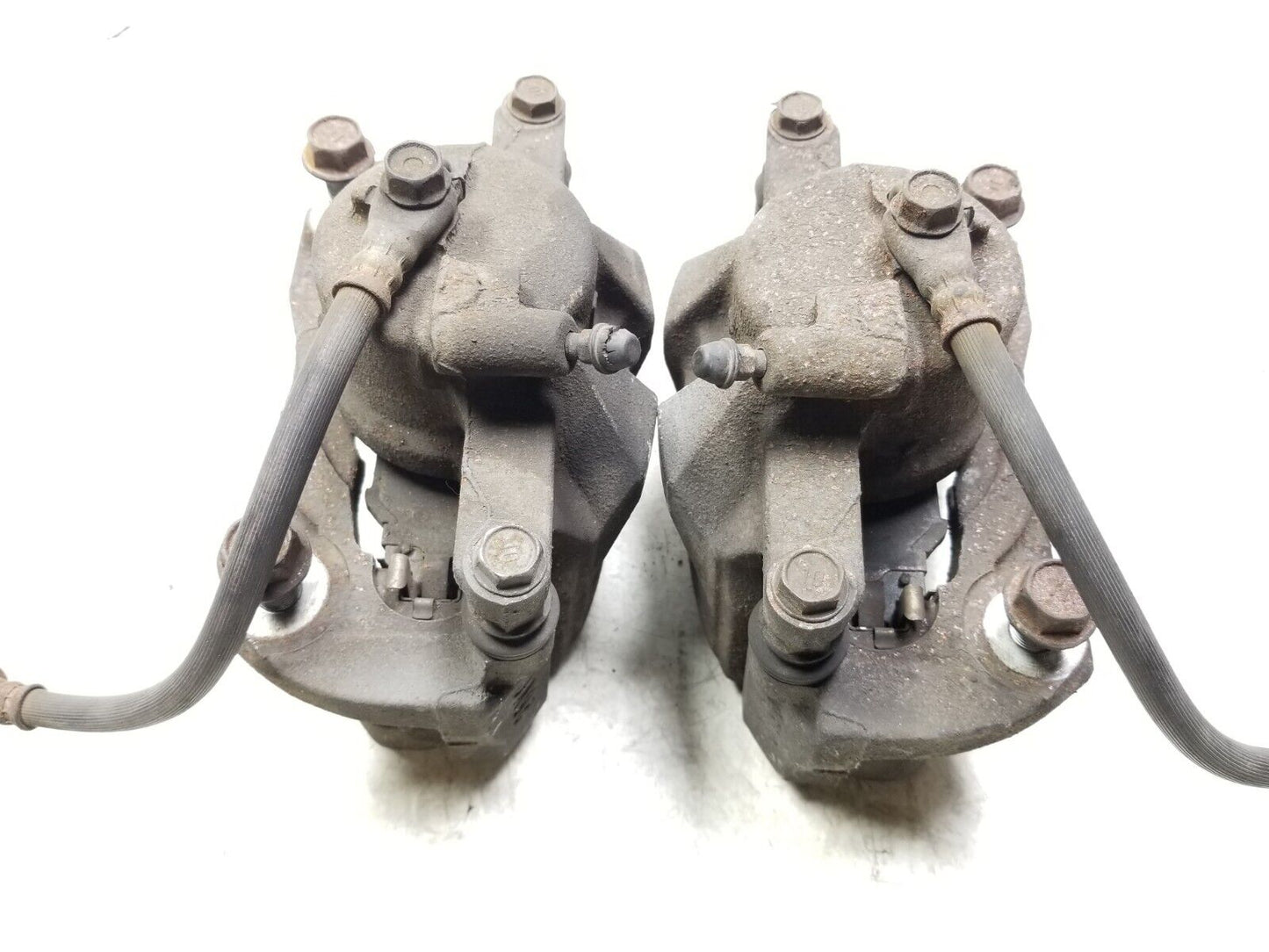 08 - 15 Scion Xb Brake Caliper Front Driver & Passenger Side Pair OEM