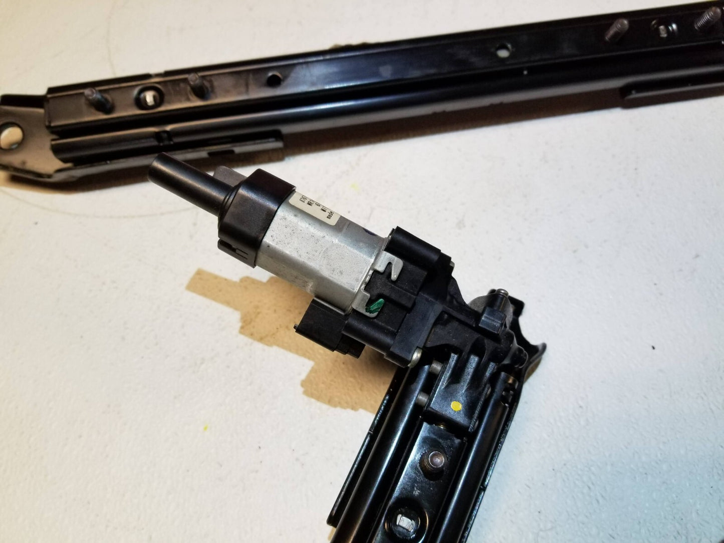 2017 Infiniti Q50 Front Passenger Seat Track Rail W/ Motor 2pcs OEM