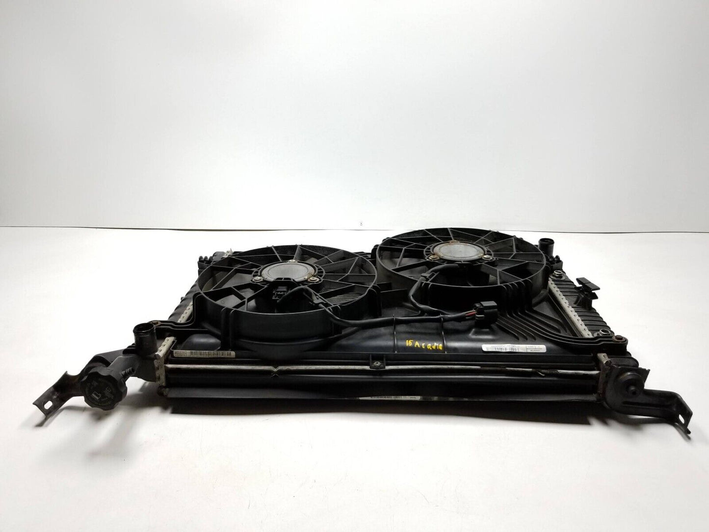 13 14 15 16 GMC Acadia Radiator Condenser Cooling Fan Assy OEM
