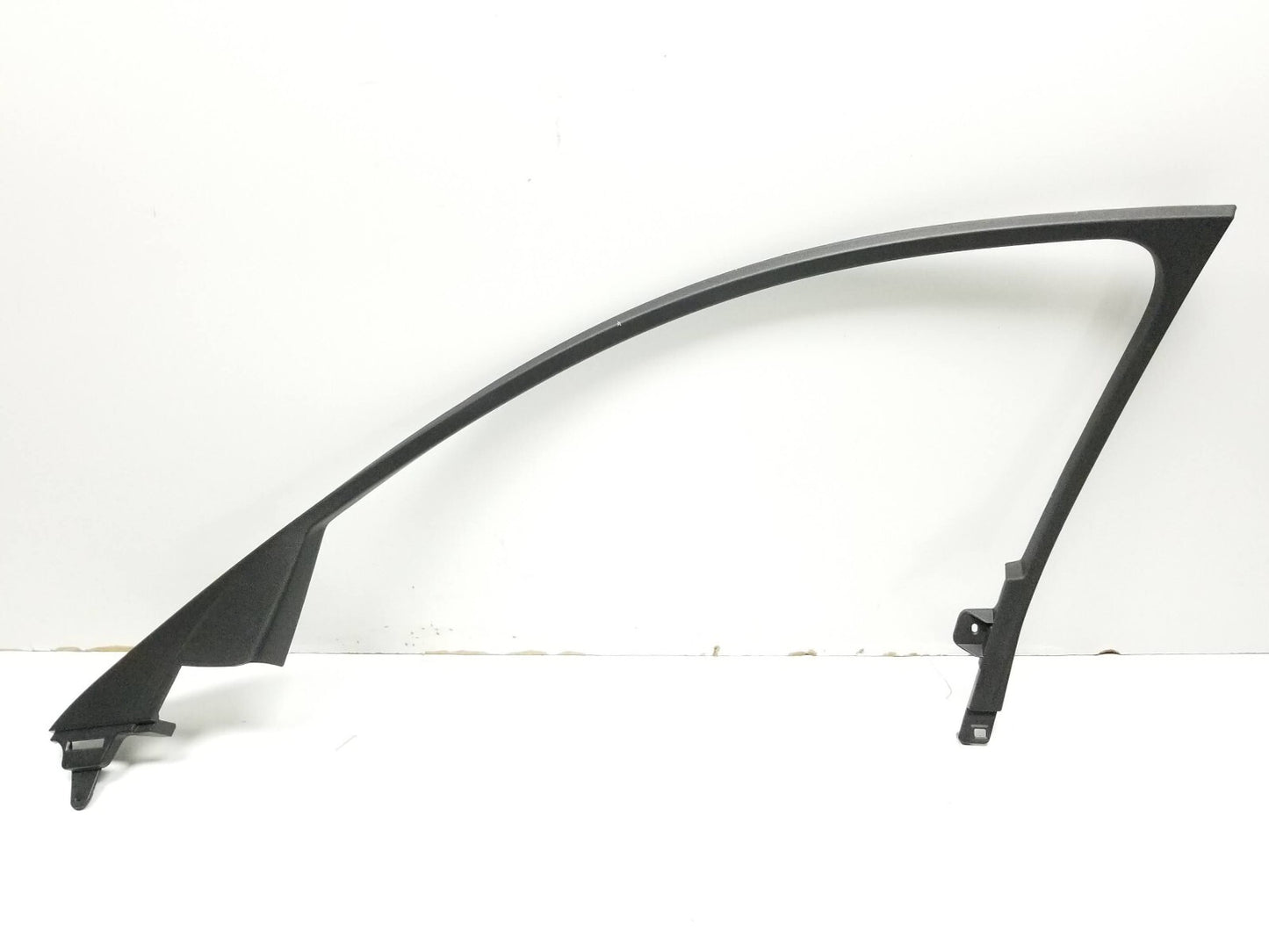 2017 Cadillac Ats Front Door Upper Molding Trim Passenger Side OEM