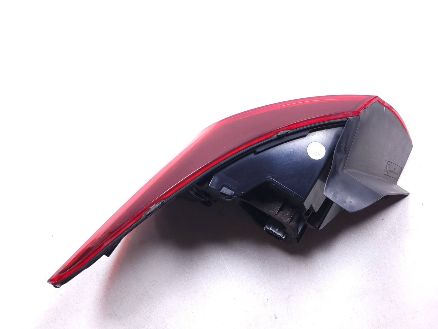 2013 Volkswagen Cc  Tail Light Lamp Rear Passenger Side Right OEM