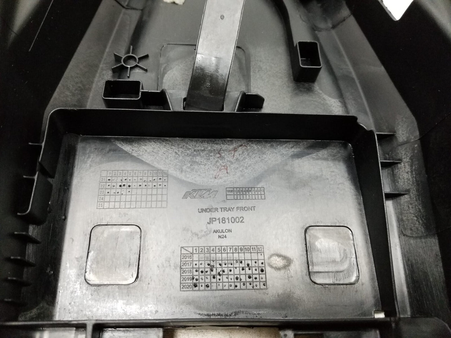 2021 - 2023 Ktm 390 Duke Front Under Seat Tray Fairing Plastic Jp181002 OEM