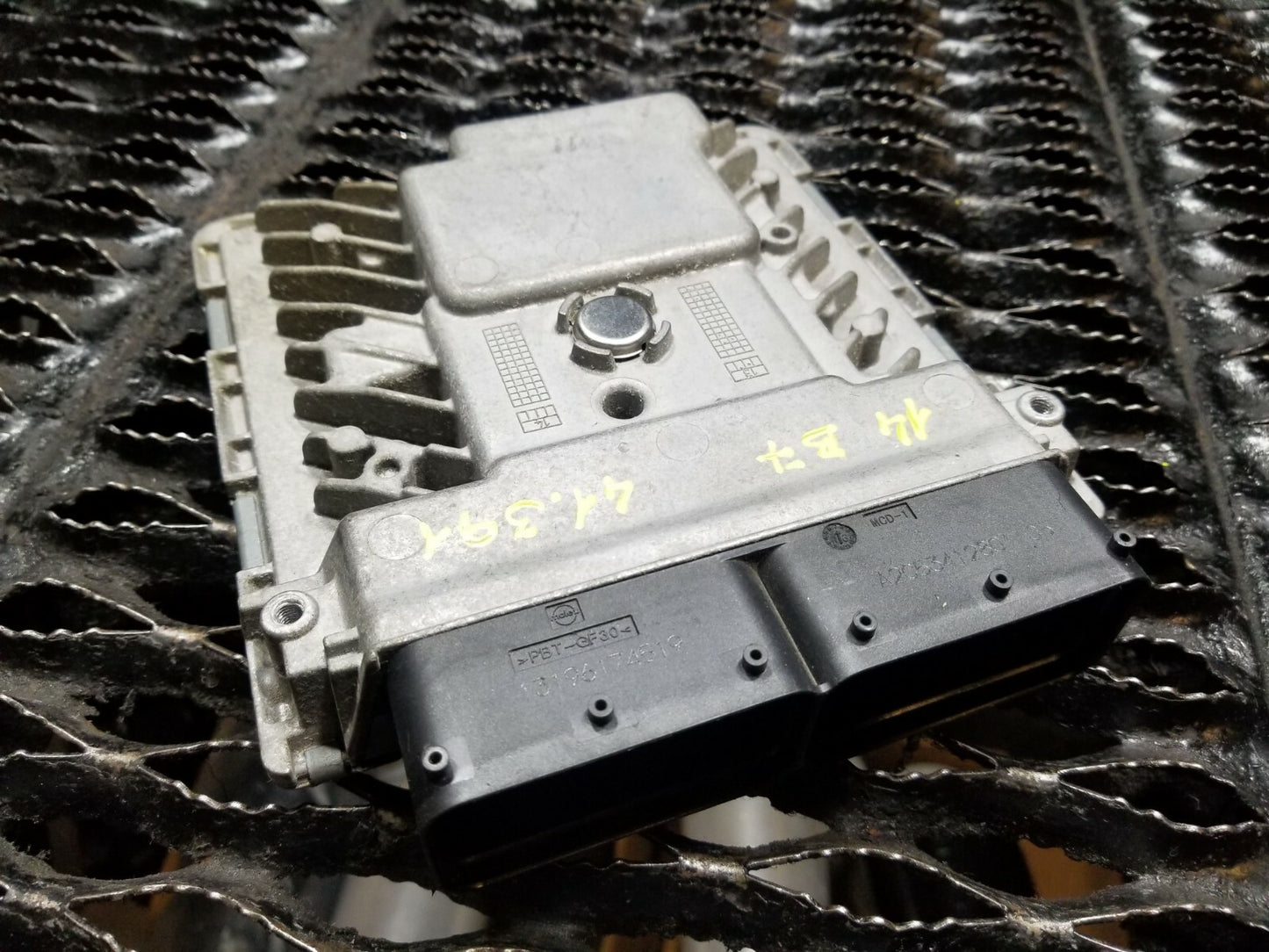 2014 Volkswagen Passat Ecu Engine Control Module Computer OEM