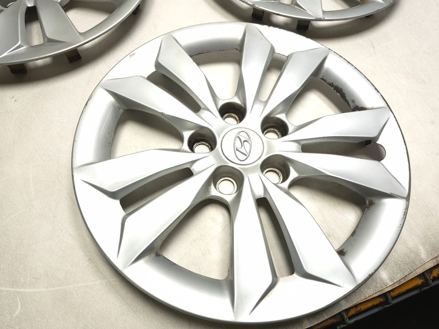 2012 Hyundai Sonata Wheel Hub Cap Cover 3pcs OEM