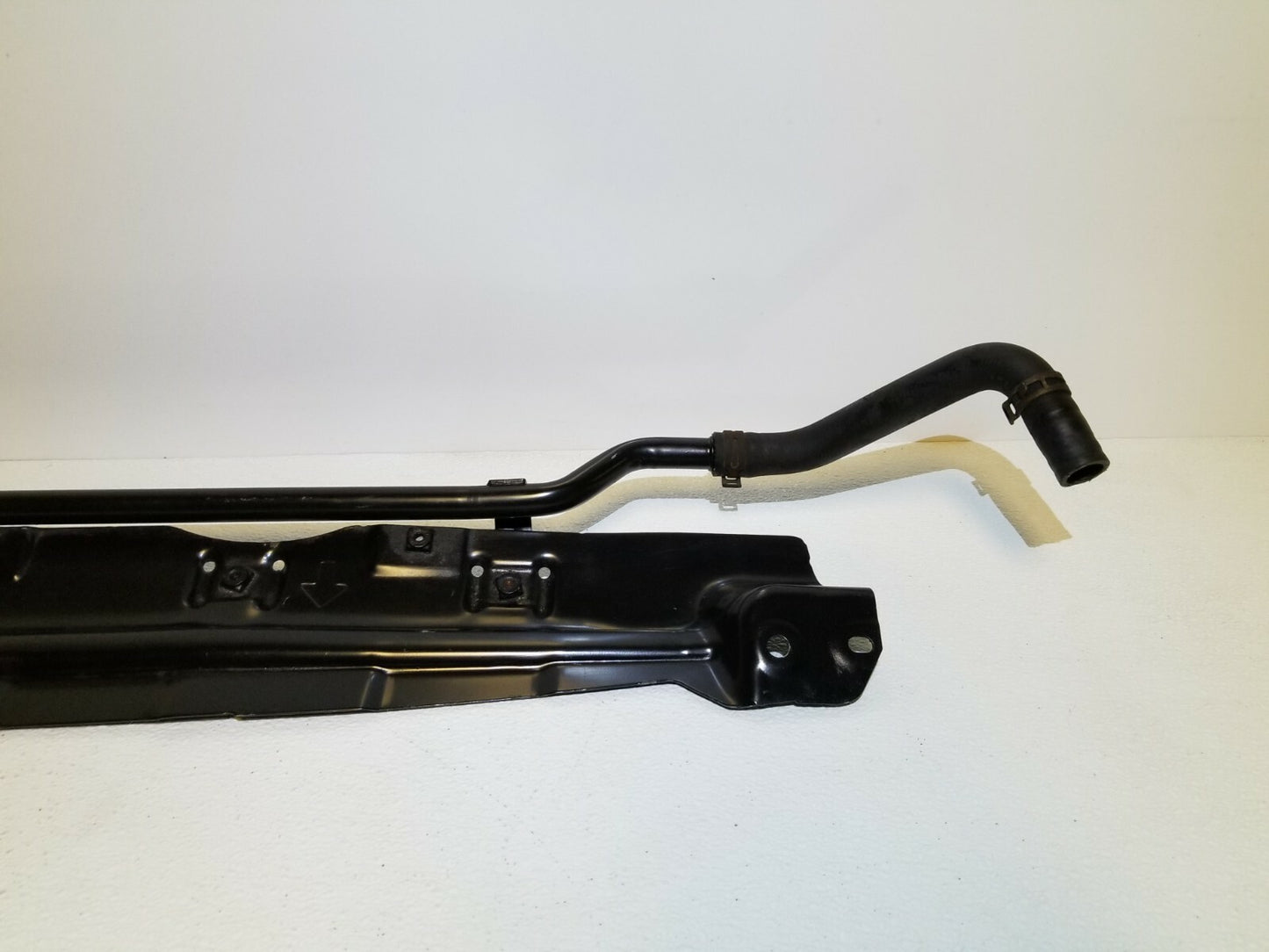 2015 Audi Q7 3.0l Engine Auxiliary Radiator Coolant Tube OEM