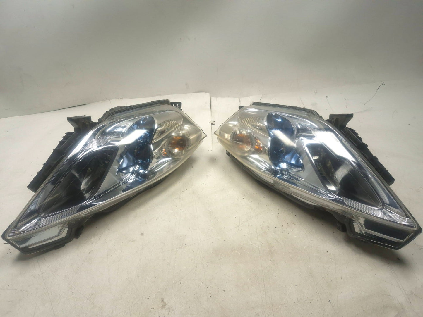 2012 Nissan Leaf Headlight Left & Right OEM