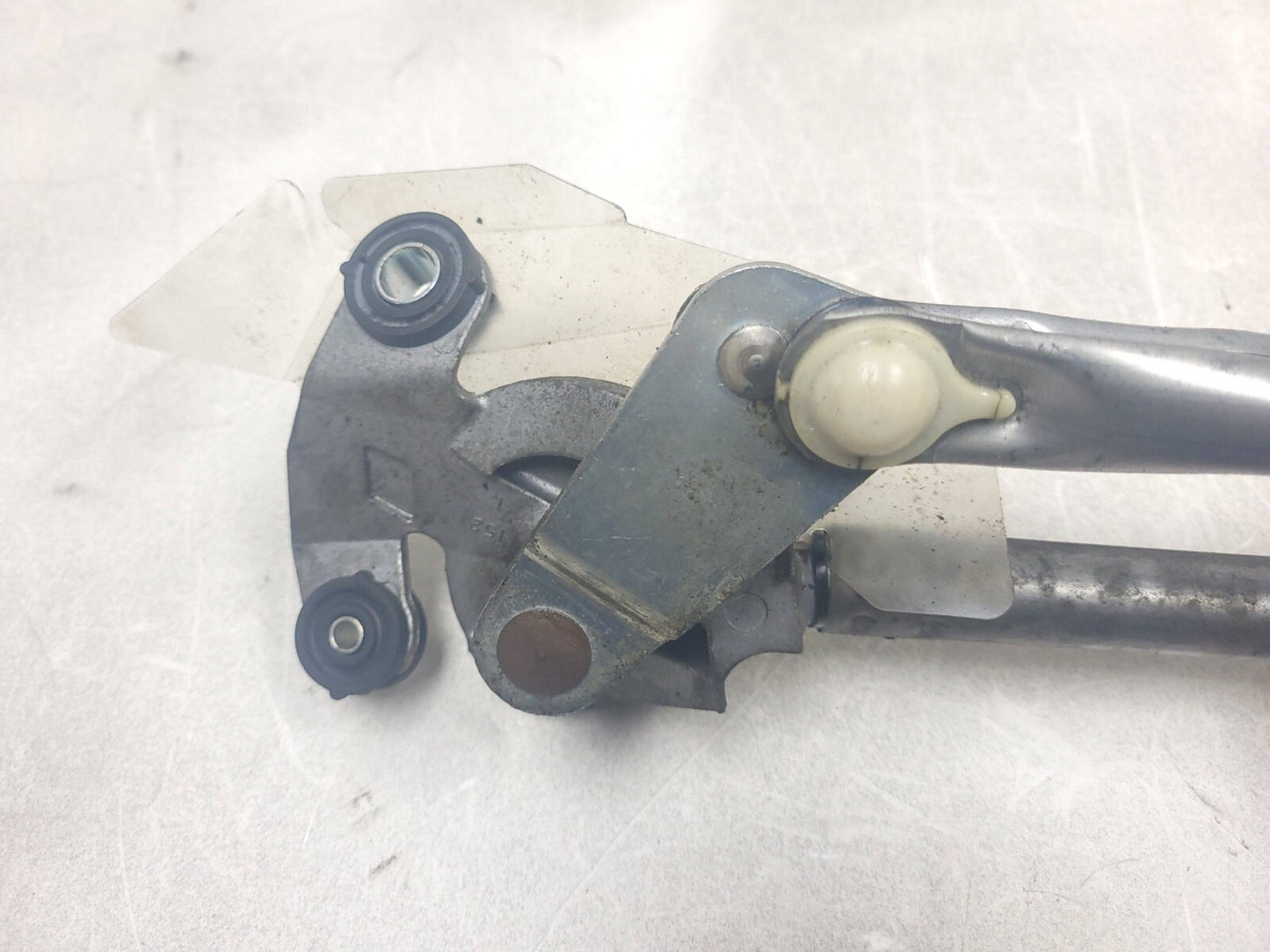 2009 Mazda Cx-7 Windshield Wiper Motor W/ Linkage OEM