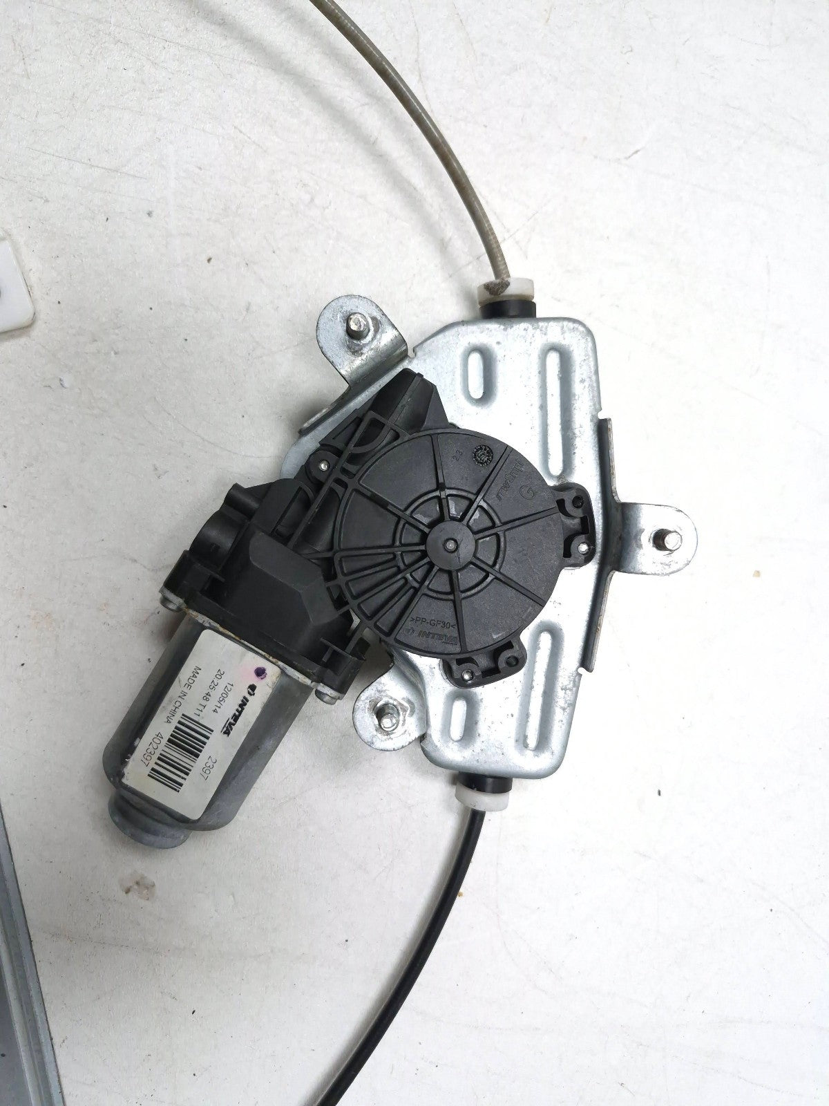 2014 Hyundai Accent Rear Right Window Regulator & Motor OEM