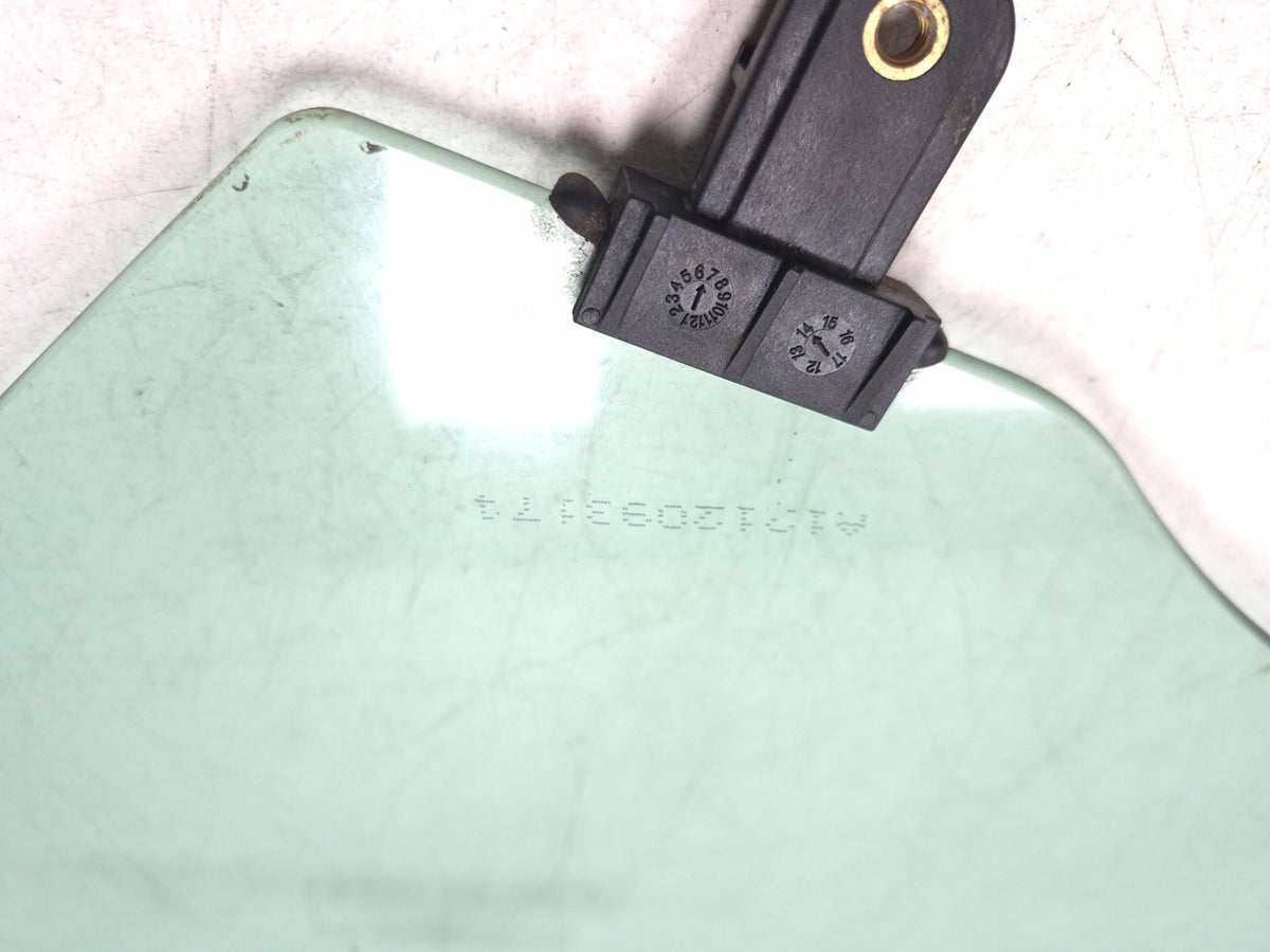 2015 Kia Optima Front Door Window Glass Left Driver Side  OEM