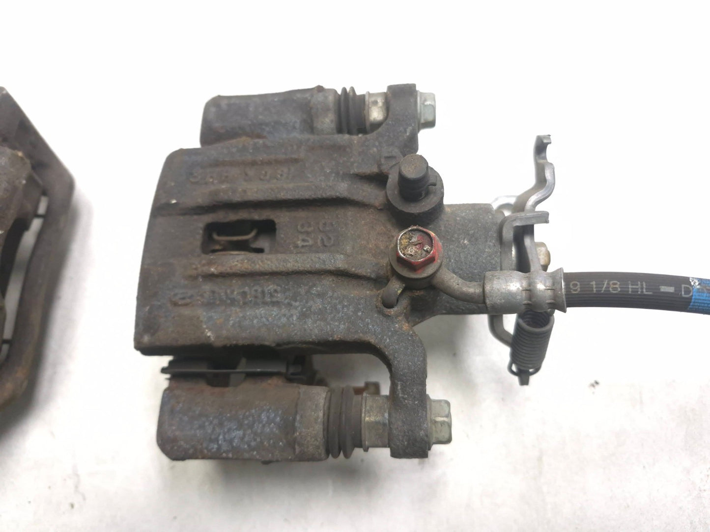 2019 Hyundai Kona Rear Brake Caliper Left & Right Pair OEM