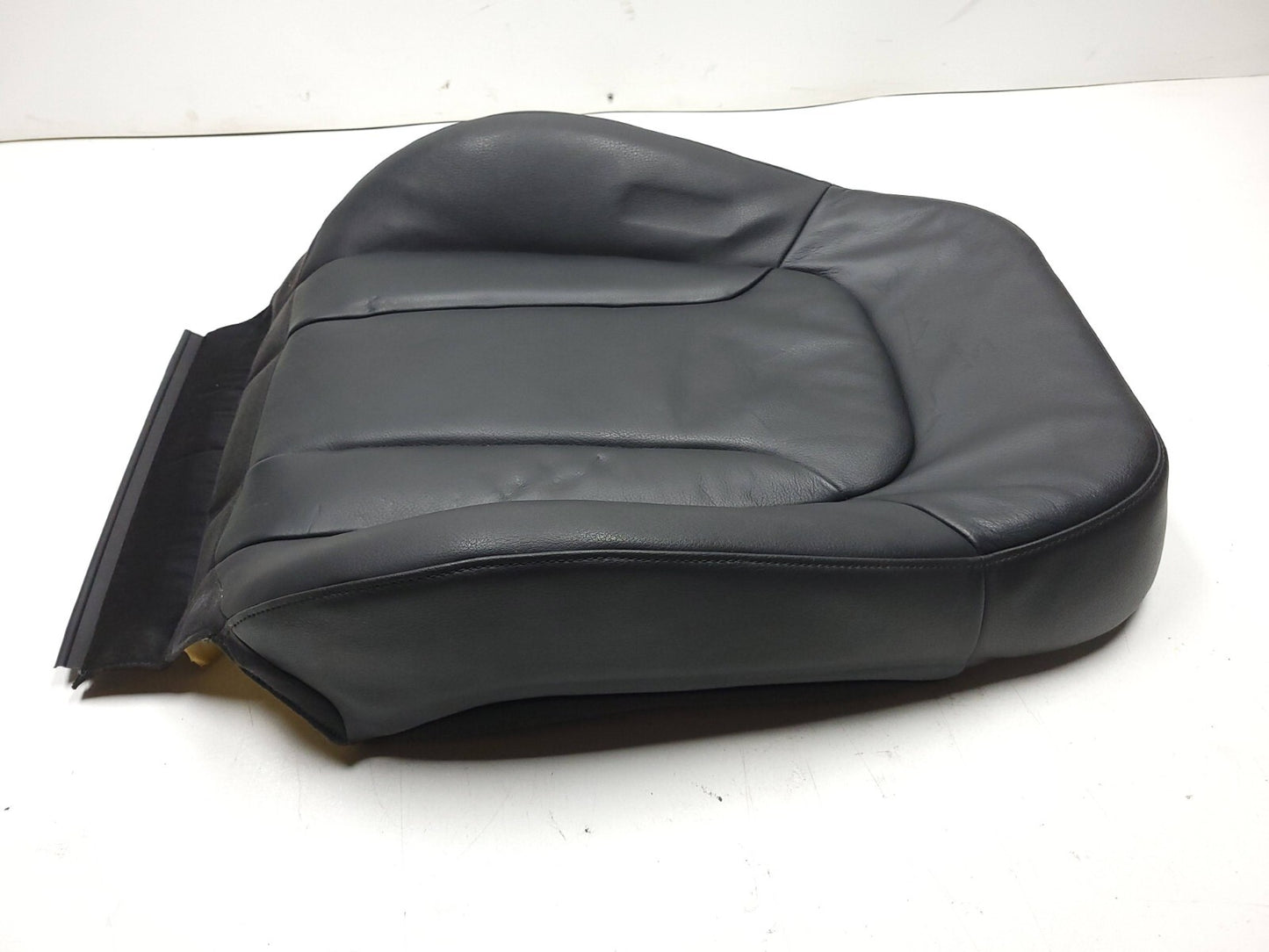 2015 Audi Q7 Front Upper Seat Cushion Passenger Side Right OEM