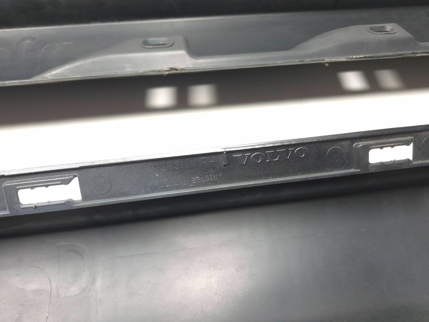 2012 Volvo C30 Rocker Panel Skirt Molding Left & Right OEM