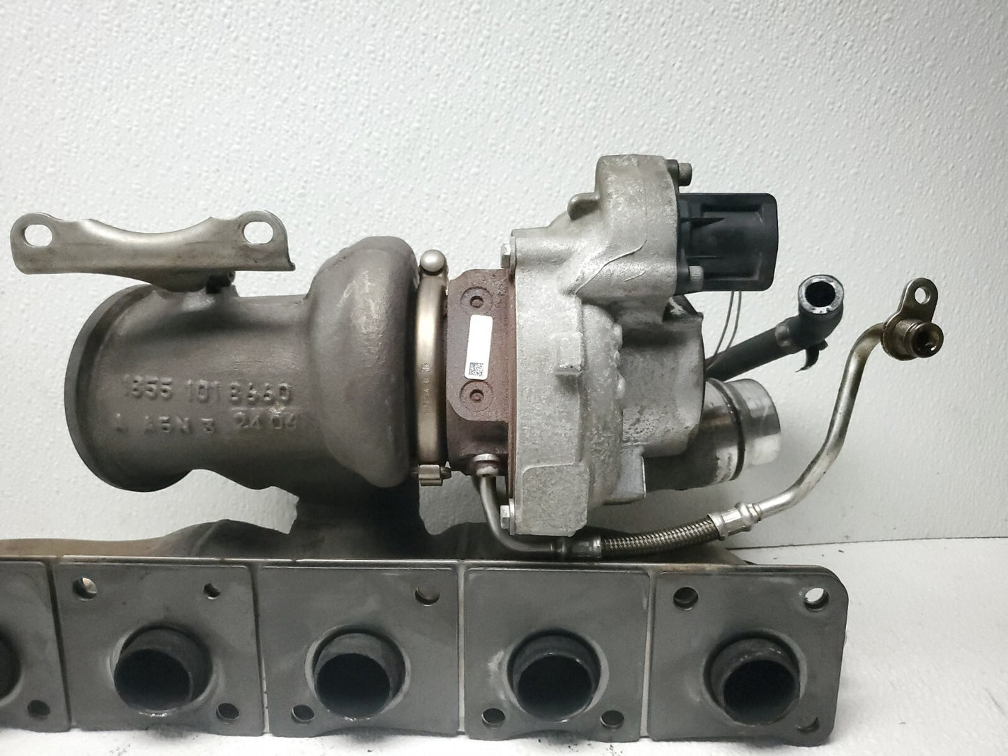 2013 BMW X6 Turbocharger W/ Exhaust Manifold Assy OEM