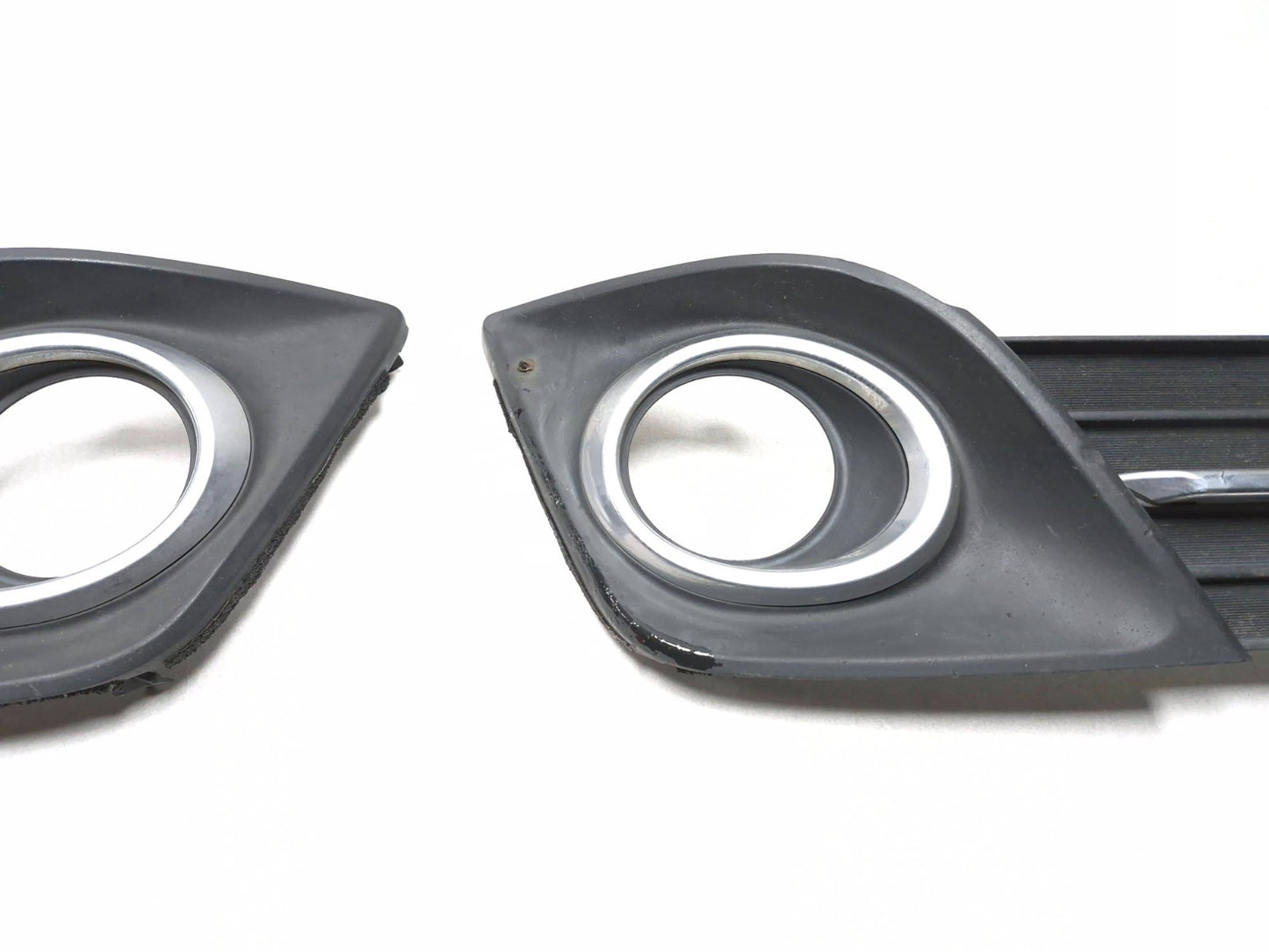 2012 Toyota Camry Front Bumper Fog Lamp Cover Grille Left & Right OEM