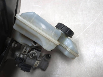 2015 Volkswagen Golf Power Brake Booster & Mater Cylinder OEM
