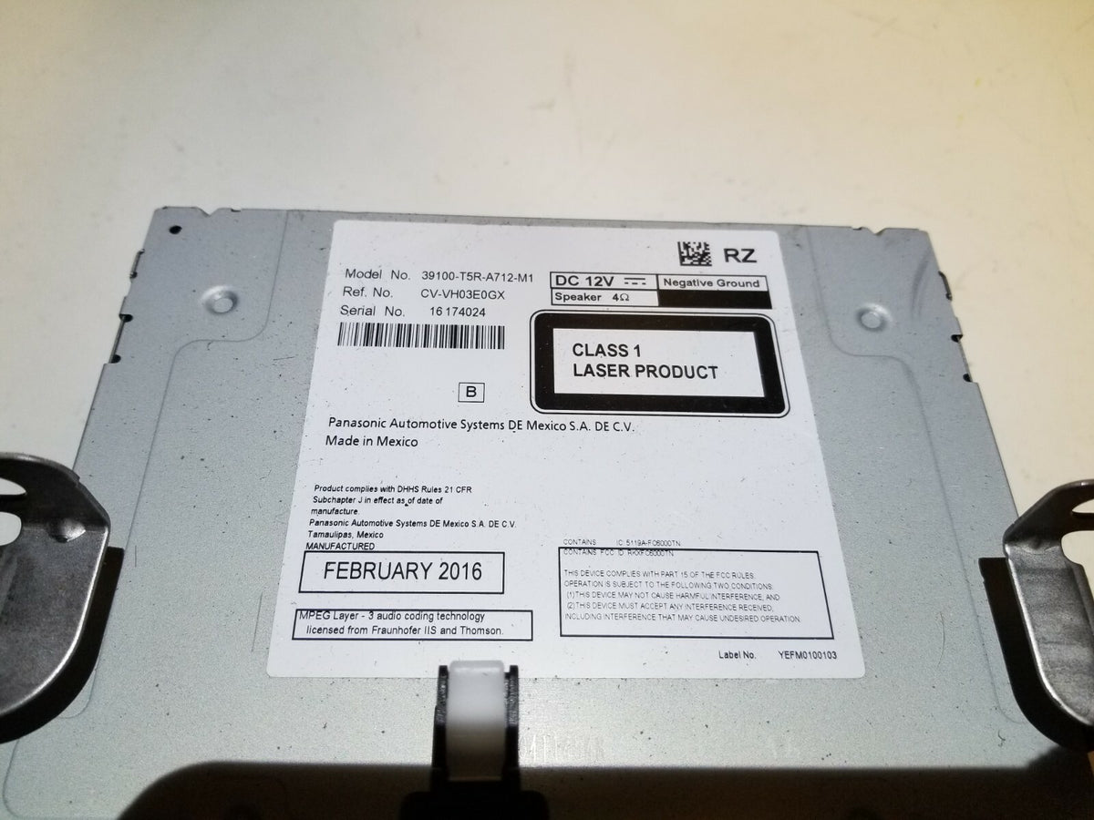 2016 Honda Fit Radio Receiver AM FM Cd Player OEM