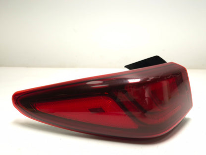 2019 Hyundai Kona Tail Light Led Driver Side Left OEM