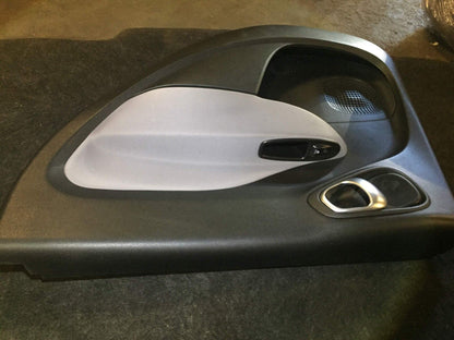 2014 2015 2016 2017 Fiat 500l Door Panel Rear Right Trim Passenger Side 2298768