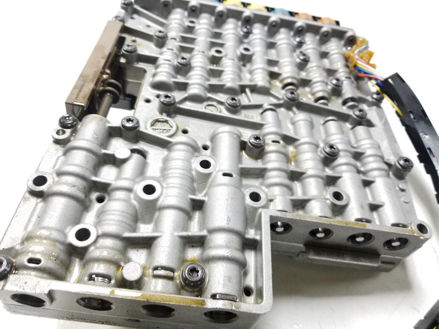 2009 - 2012 Audi Q5 Quattro 3.2 Automatic Transmission Valve Body OEM