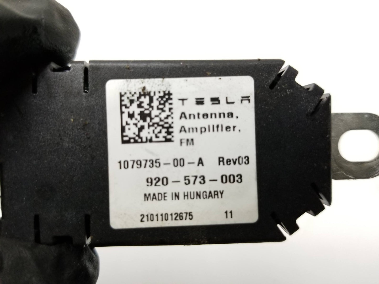 2021 Tesla Model 3 Rear Left Side Antenna Amplifier FM Radio Module OEM