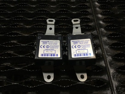 04 05 06 07 08 09 Toyota Prius Front Lh & Rh Indoor Oscillator Module 2pcs  OEM