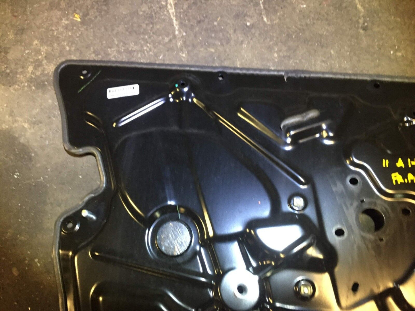 08 09 10 11 12 Nissan Altima Coupe Front Right Pass Door Window Regulator OEM