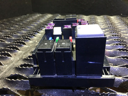08 09 10 Subaru Impreza 2.5l Engine Fuse Box Fusebox 82241fg010 OEM