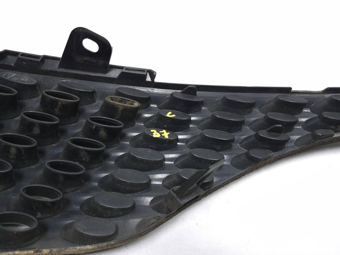 2011 Nissan Juke Juke Front Bumper Grill OEM