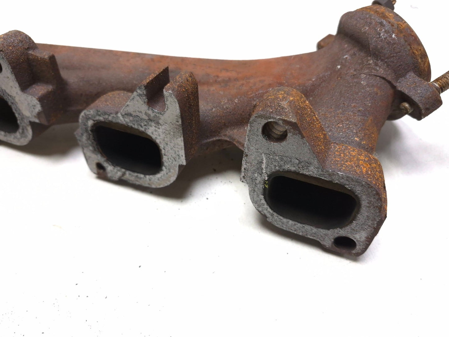 2020 Dodge Challenger 5.7l Exhaust Manifold Left & Right Pair OEM