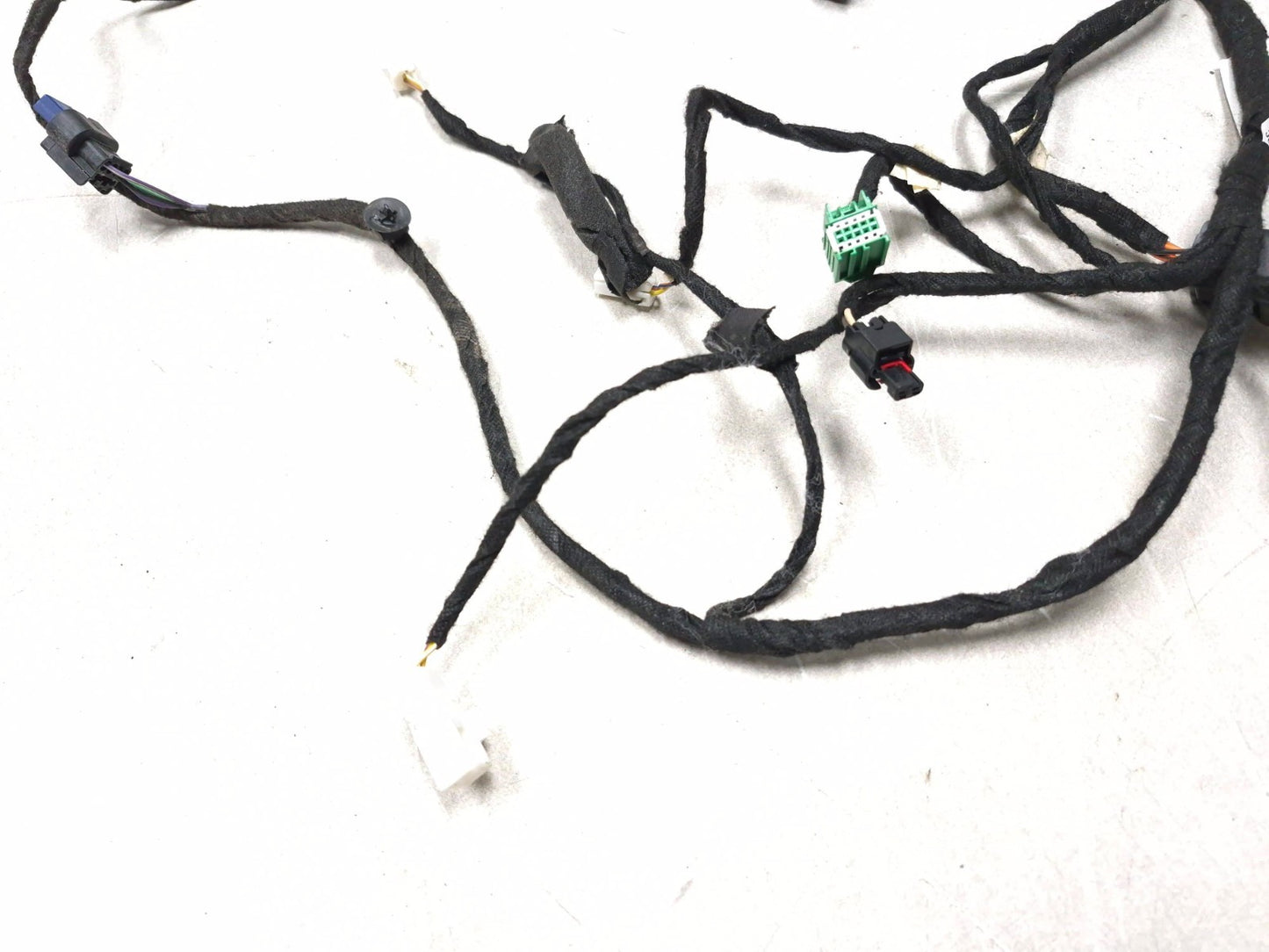 2018 Chrysler 300 Limited AWD Front Passenger Side Door Wiring Harness OEM