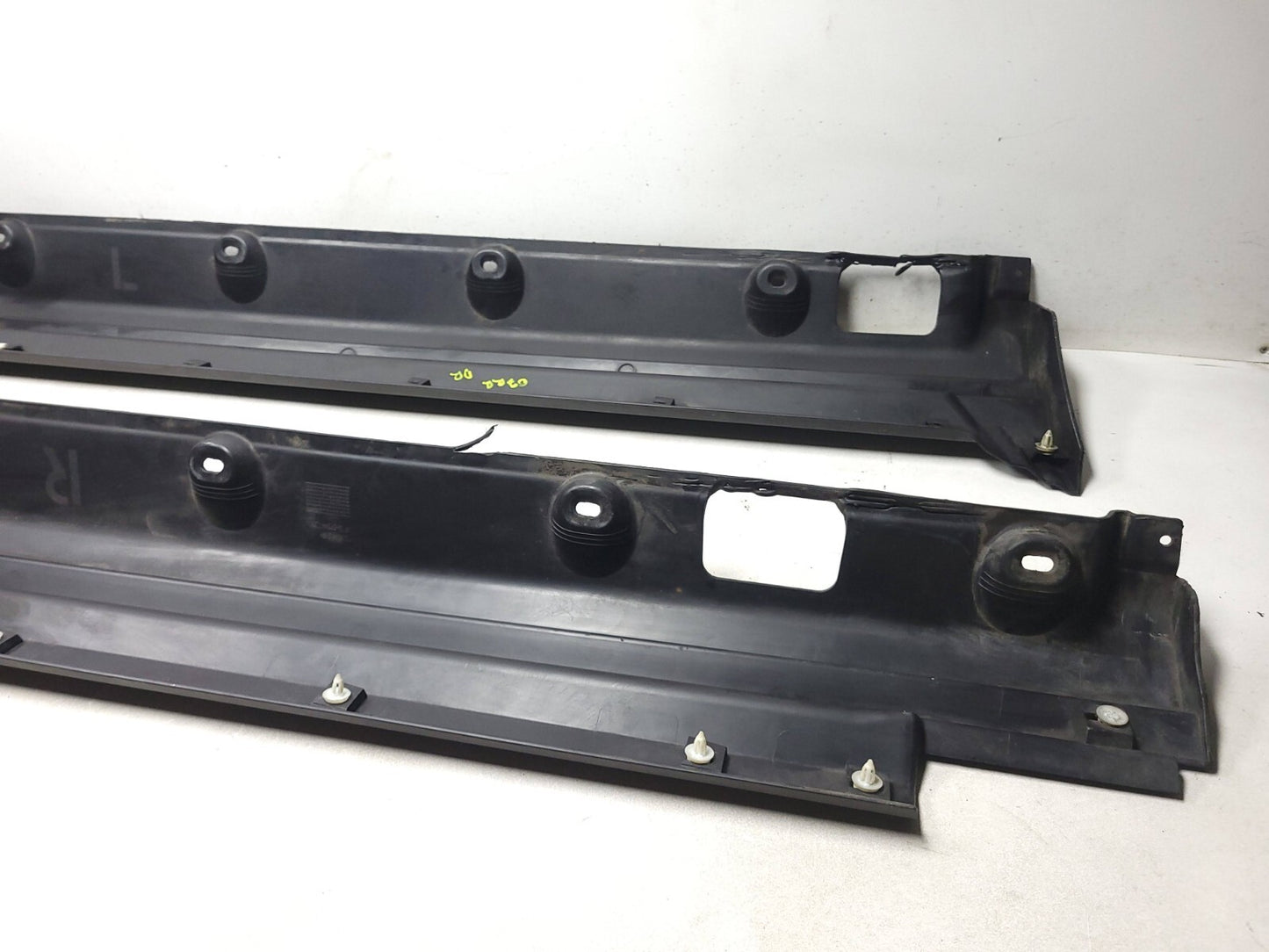 2007 Range Rover Skirt Rocker Panel Molding Left & Right Pair OEM