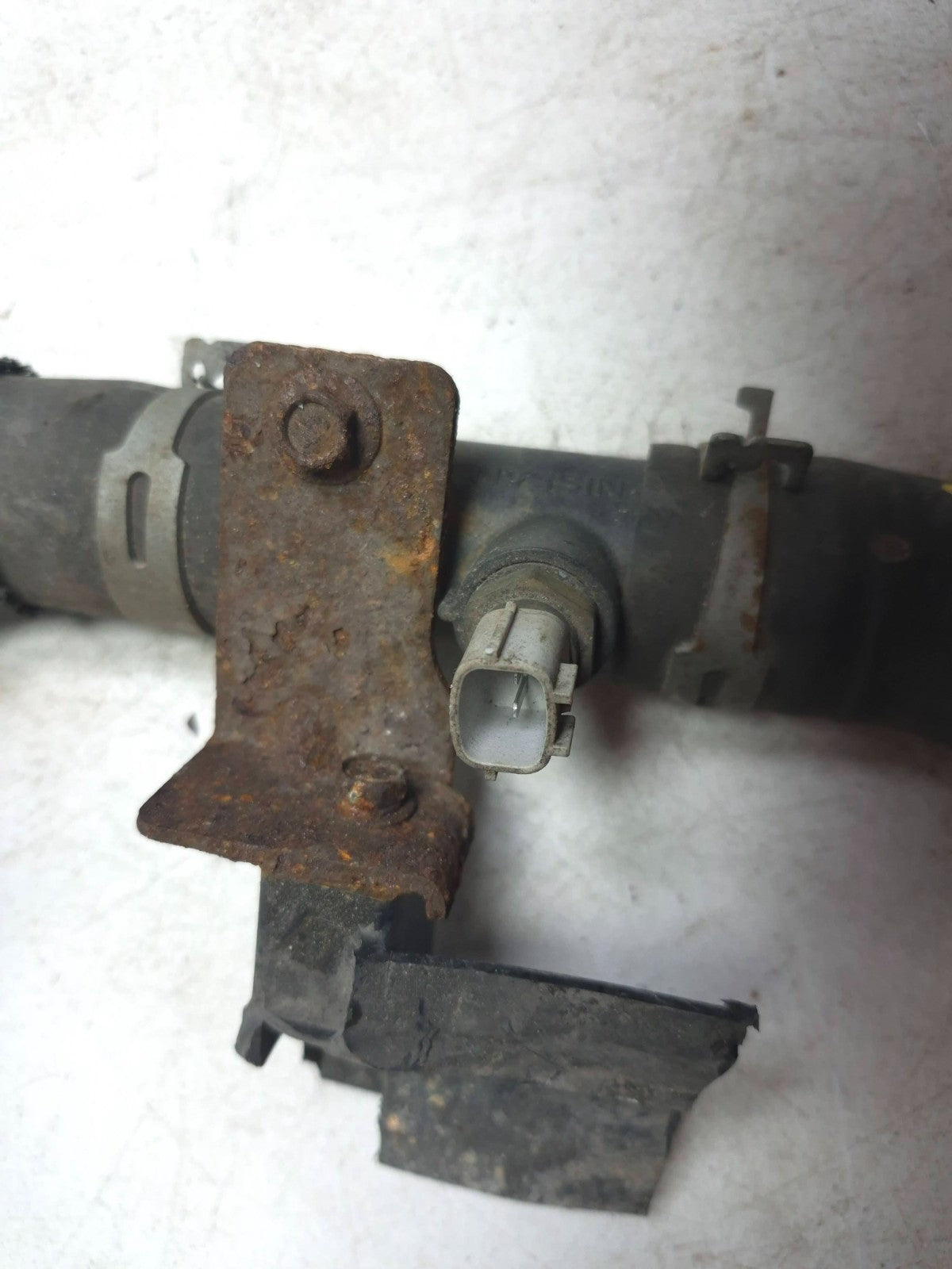 2015 Nissan Juke Lower Radiator Hose Pipe W/ Sensor OEM