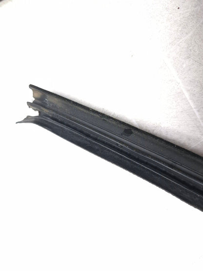 2013 Fiat 500 Turbo Front Right Door Weatherstrip Seal OEM