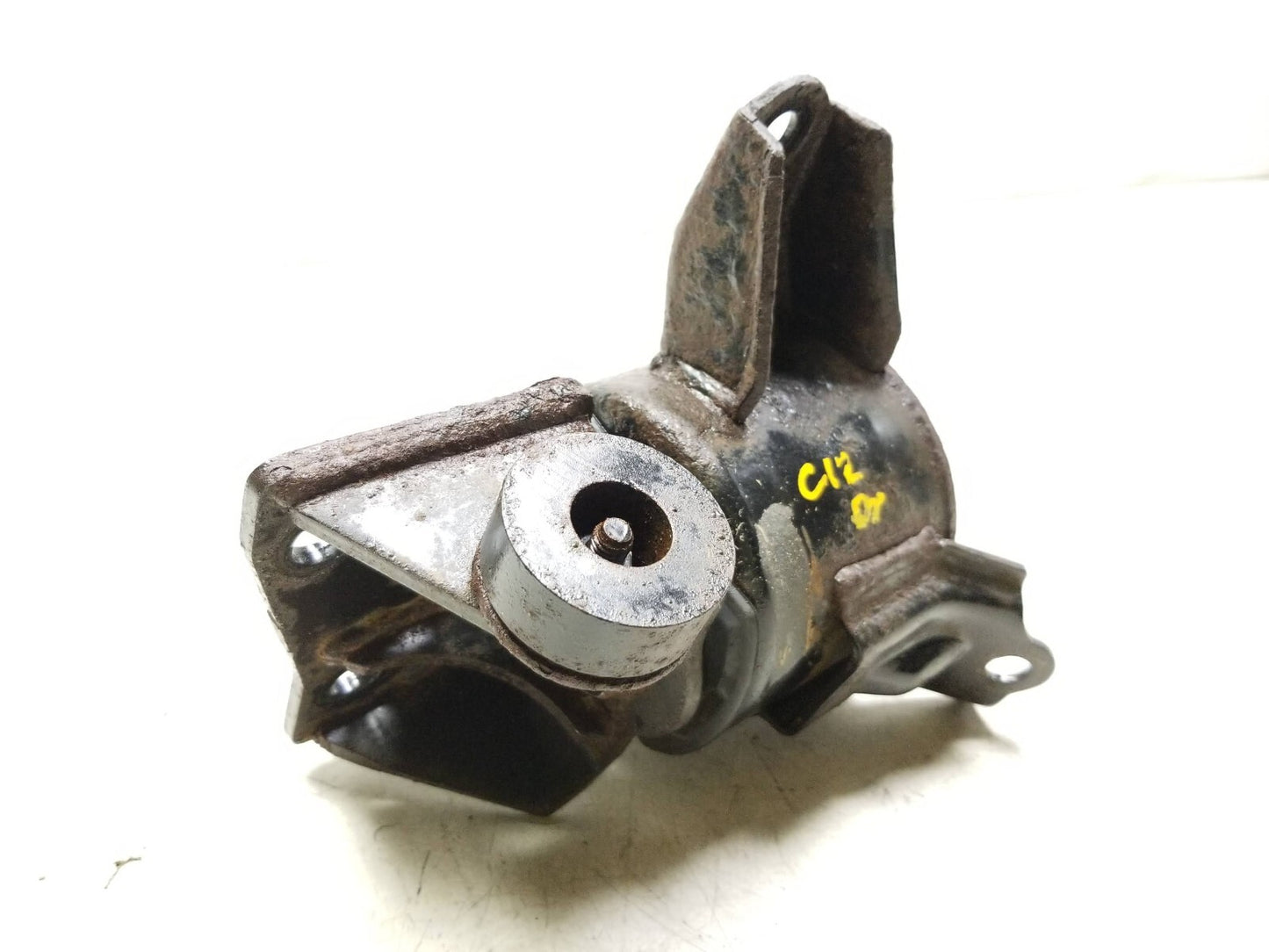 2011 - 2013 Kia Sportage AWD Engine Mount Bracket Driver Side Left 2.4l OEM