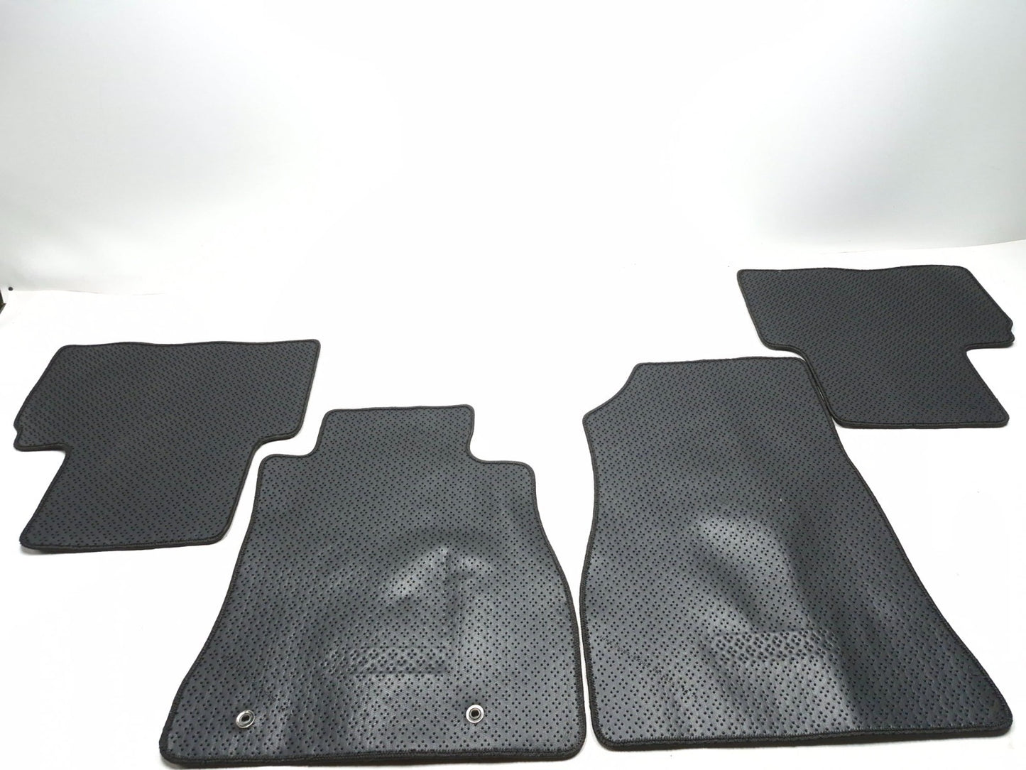 2015 Nissan Juke Floor Mat 4pcs OEM